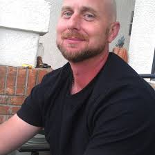 Does Ripley's Aquarium allow wagons and can combo tickets be split over  multiple days?