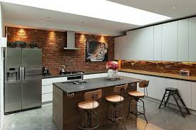 50 Beispiele Fur Professionell Designte Kuche Mit Kochinsel Industrie Kuche Industrielle Kuche Moderne Kuche