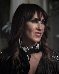 Victoria and Shane Grow Their Own (2009)