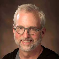 It's almost a cliché: People walking around in nature staring at their  phones. But in the First-Year Integrated Core's ESP 103 class today, the  phones contained Google Slides of questions the students