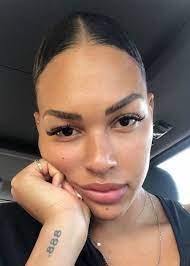 Liz cambage is one of the tallest basketball players in the world with a height of 6 feet 8 inches. Liz Cambage Height Weight Age Boyfriend Family Facts Biography