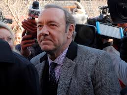 Kevin spacey , in full kevin spacey fowler , (born july 26, 1959, south orange , new jersey , u.s.), american actor on stage and screen, especially known for his dynamic roles in dark comedies. Frank Underwood House Of Cards Christmas Special Kevin Spacey Returns To House Of Cards Fans Rejoice The Economic Times
