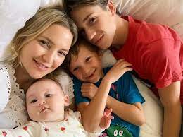 Both kate and oliver have three children. Kate Hudson Instagram Sweetest Family Photos People Com