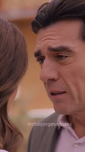 Aurora le propone a Antonio darse una oportunidad. Ay Antonio estás que no  te lo crees, hasta San Antonio vas a poner de cabeza 😀😀 espero que esta  relación dure y no sea un “alegronazo de burro” y que ...