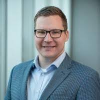 Lance Mainwaring's Instagram, Twitter & Facebook