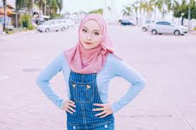Nov 03, 2020 · 11. Tips Ootd Padu Padan Jilbab Pink Untuk Tampilan Manis