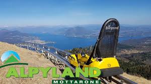 Mottarone reaches a height of 1,491 meters (4,900 feet) and overlooks several picturesque lakes and the surrounding alps of italy's piedmont region. Alpyland 1200m Di Adrenalina Pura Con Il Bob Su Rotaia