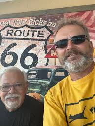 Santa Rosa, NM. Yesterday i've met Mike, owner of the „La Mesa Motel“ Thank  you Mike for the goodies and your time😎