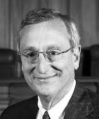 Michele Mundy's Instagram, Twitter & Facebook