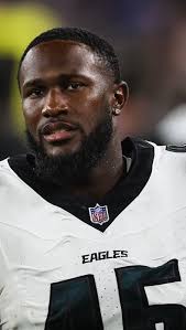 🚨BREAKING: Eagles LB Devin White is OUT vs. Packers with an ankle injury  and won’t travel with the team., It also looks as though White has lost his  starting role to Nakobe Dean, per Jeff McLane. , ...