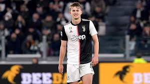 Os dois clubes têm que se entender para a transferência ser oficializada», disse o empresário do jovem defesa, deixando ainda uma garantia: Juventus Confirm Matthijs De Ligt Played Second Half Against Atalanta Despite Dislocated Shoulder 90min