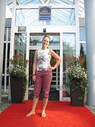 Wenn eva brenner bei „zuhause im glück bruchbuden in echte traumwohnungen verwandelt, sind glücksgefühle inklusive. Zuhause Im Gluck Zu Gast Im Best Western Atrium Hotel