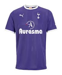 Passend dazu bieten wir den offiziellen spielerflock der jeweiligen mannschaft an, um das trikot nach wunsch auch zu personalisieren. Tottenham Hotspur 2011 12 Auswarts Trikot