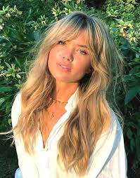 Stilvolle Lange Frisuren Mit Pony Ahmet Kaya Su An Ezgi Stilvolle Lange Frisuren Frisur Pony Lang Frisuren Mit Pony Balayage Haare Blond