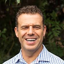 Experienced Chiropractors Dr. Ryan Harrod, Dr Kay Kong, Dr Talisa Wong