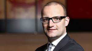 Ein mann muss eine geldstrafe zahlen, weil er den gesundheitsminister stark beschimpfte. Cdu Aufsteiger Jens Spahn Ein Mann Wie Eine Walze Politik Sz De