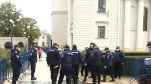 De la 1 la 20 din 46096 inregistrate la tribunalul arges. Curg Dosarele Penale Pentru Jandarmii Care Au Permis CredincioÈilor Din Afara IaÈiului SÄ AjungÄ La Racla Cu MoaÈtele Sfintei Parascheva Activenews