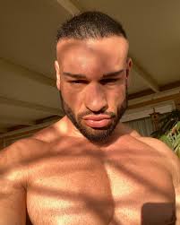 Keep The control of the weight 💪🏻mantengo cintura estrecha pero he  incrementado el peso corporal sin pasarme