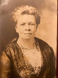 My grandfather, Matti Palo, was born July 2,1873 in Isokyro. He came to the  US aboard the Paris.on Oct 7, 1895. Port of arrival was New York. He  settled in Fairport Harbor,