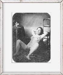 Amazon.com: INFINITE PHOTOGRAPHS Historic Photos 1800s Woman's Fashionable  Nude Photograph Stylish Vintage 8x10 Black & White b4c: Photographs