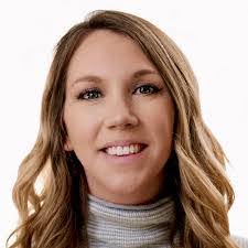 Beth Lukasiewicz's Instagram, Twitter & Facebook