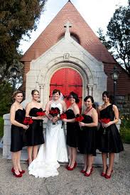 Bride White Bridal Party In Black Wedding Black And White Bridal Party Bridesmaids Black Re Red Wedding Dresses Black Bridesmaid Dresses Black Bridesmaids