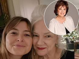 Emotional memorial for iconic Neighbours star Janet Andrewartha