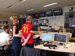 Jul maroh (formerly julie maroh; Julie Morelle On Twitter Le Jt C Est Dans La Foulee Du Match L Equipe Attend La Victoire Jtrtbf Http T Co 1dknpgnjkn
