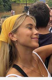 Yellow Scarf And Makeup In 2020 Scarf Hairstyles Aesthetic Hair Hair Styles