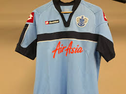 Customize your avatar with the qpr shirt and millions of other items. 2012 13 Qpr 3rd Kit Review Meet Me In The Middle