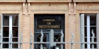 Le conseil de prud'hommes est un tribunal d'exception qui ne règle que les différends d'ordre individuel opposant employeur et salarié (ou des salariés entre eux) et découlant d'un contrat de travail ou d'un contrat d'apprentissage exécuté. Conseil De Prud Hommes Definition Composition Et Saisine