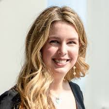 Heather Mcclain's Instagram, Twitter & Facebook