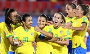 Finde touren & aktivitäten, von denen du deinen freunden noch jahrelang erzählen wirst. Selecao Feminina Conhece Adversarias Das Olimpiadas Futebol Na Veia