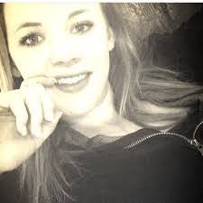 Alyssa Franz's Instagram, Twitter & Facebook