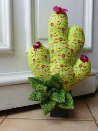 Diy Tuto Cactus En Tissu En Bloque Porte Ou En Decoration Cactos De Feltro