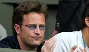 Oro y platino! Boza recibe certificaciones de Sony Music por sus ventas