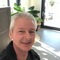 20+ "Albert Pool" profiles