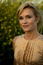 Maggie Sheffield's Instagram, Twitter & Facebook