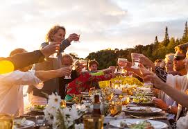 Follow this guide for easy entertaining. Huddleson Linens