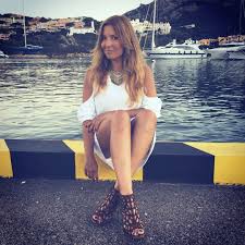Selvaggia lucarelli (civitavecchia, 30 luglio 1974) è una giornalista, scrittrice, blogger, conduttrice radiofonica, commediografa e attrice teatrale italiana. Foto Di Selvaggia Lucarelli