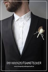 Die anstecker wurden von mir entworfen und werden in liebevoller handarbeit von mir hergestellt. Hochzeitsanstecker Basteln Aus Spitze Und Jute Vintage Wedding Diy