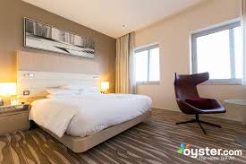 Direct access to frankfurt airport via skywalk, the hotel is only 15 mins to frankfurt city centre and messe frankfurt. Hilton Frankfurt Airport Review What To Really Expect If You Stay