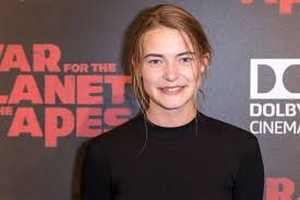 She currently resides in netherlands. Emma Wortelboer En Frank Evenblij Krijgen Zaterdagavondshow Op Npo 1 Show Gelderlander Nl