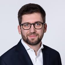 Today marks an important milestone for me. After more than ten years I am  leaving the world of law firms to start a new position as Senior Legal  Counsel at Ørsted! Of