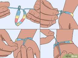 Un bracelet tissu personnalisable par tissage. 3 Manieres De Attacher Un Bracelet Bresilien Wikihow