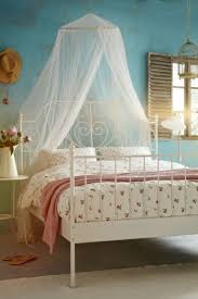 23 Idees Originales Pour Un Moustiquaire Lit Moderne Leirvik Bed Ikea Bed Bedroom Furniture Beds
