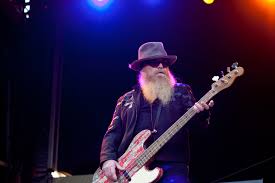 Zz top is an american rock band formed in 1969 in houston, texas. Axbtv2ujp5 L M