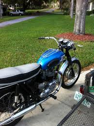 Wayne S Triumph Motorcycles Leroy Turner Starts Restoration Of A 1965 T120r Bonneville For Our Collection Part 2 Of A Multi Part Blog Getting The Paint Correct