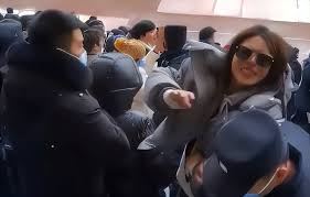 吴兴涵妻子回应女主:你的存在我一点不急他更需要拿得出手的老婆_手机搜狐网