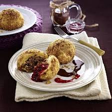 Susse Maronenknodel Mit Gerosteten Nussbroseln Rezept Lecker Rezept Rezepte Lecker Lebensmittel Essen